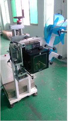 XRH-TBS-301實時打印貼標機 按需定制，賦能高效生產線